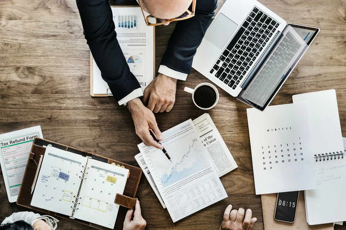 Turvolinjune: Soluciones creativas para la creación y edición de contenido digital